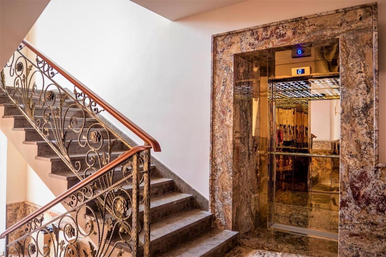 Hotel Boka Tirana Exterior photo