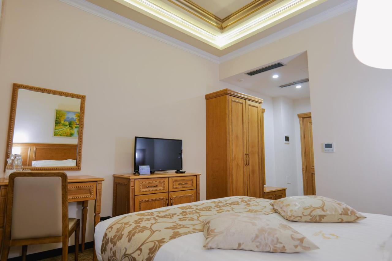Hotel Boka Tirana Exterior photo