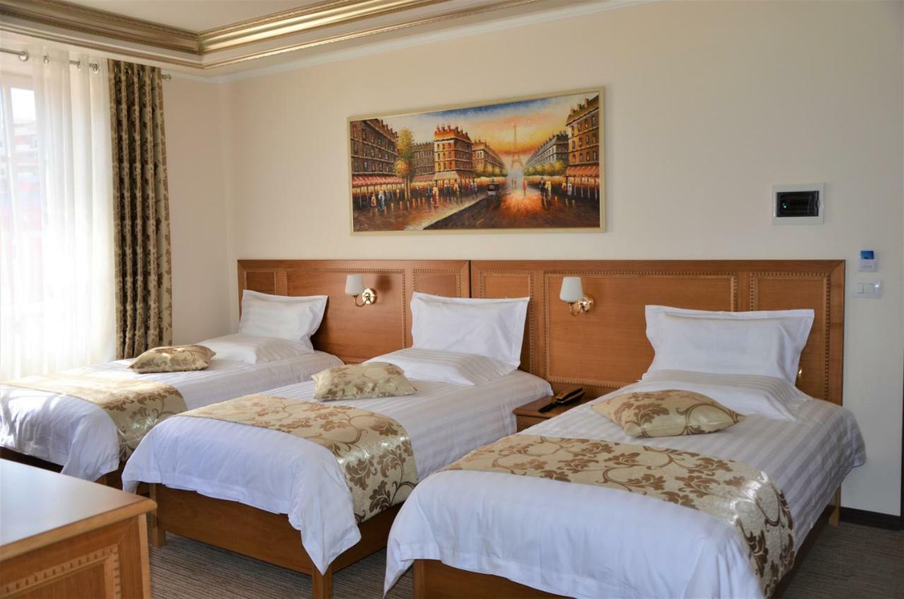 Hotel Boka Tirana Exterior photo